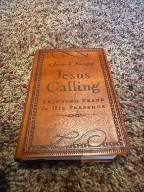 Daily scripture book Jesus calling